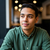 Luis Vega 